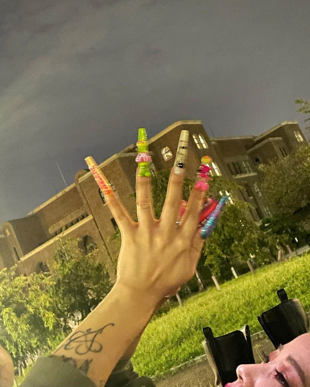 Mayuriさんのインスタグラム写真 - (MayuriInstagram)「🌍👽💚🤝」9月26日 1時56分 - mayurinn0319