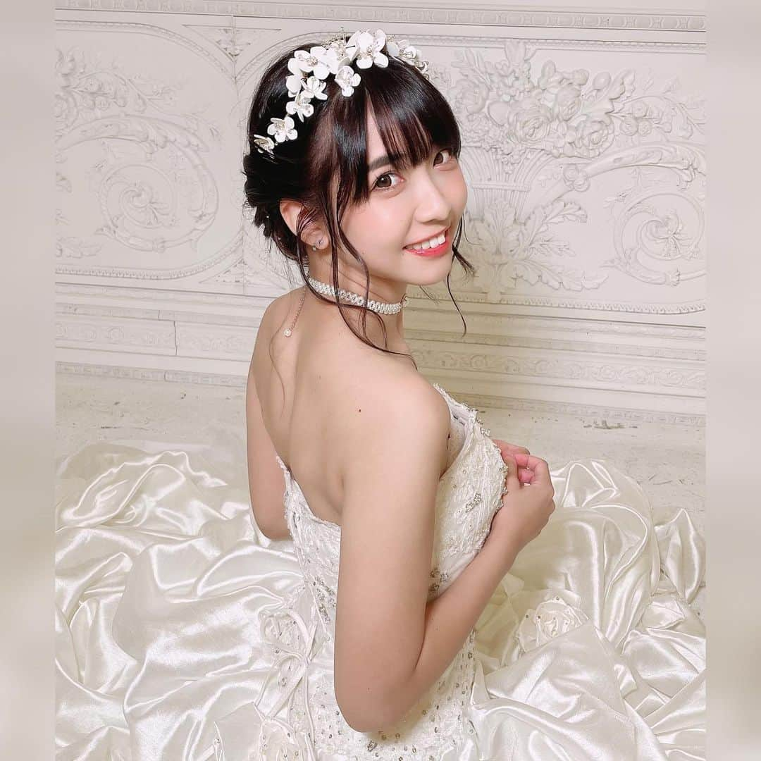 天羽希純さんのインスタグラム写真 - (天羽希純Instagram)「結婚しよ？💍💓  #ウェディングドレス #ウェディングフォト #結婚式 #結婚式コーデ #ドレス #撮影会 #被写体 #アイドル #モデル #グラビア #gravure #可愛い女の子 #フェチ」9月26日 11時01分 - amaukisumi