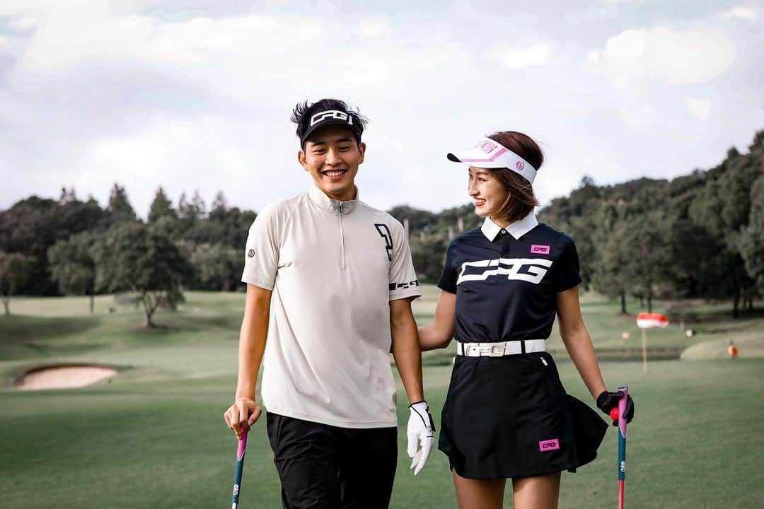 西野沙瑛さんのインスタグラム写真 - (西野沙瑛Instagram)「2人での撮影最近多い☺️⛳️ 楽しかったな＊  #ゴルフ女子 #ゴルフ男子 #ゴルフコーデ #スポーツ女子  #ゴルフウェア #スポーツ #golf #골프 #골프스타그램 #골프장 #라운드 #골프스윙 #골프사랑 #골프레슨 #아이언샷 #스크린골프  #トレーニング #トレーニング女子 #筋トレ #筋トレ女子 #golfstagram #golfswing #girlsgolf #golfer #ゴルフ夫婦」9月26日 13時21分 - sae_golf