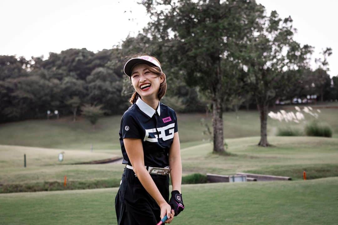 西野沙瑛さんのインスタグラム写真 - (西野沙瑛Instagram)「2人での撮影最近多い☺️⛳️ 楽しかったな＊  #ゴルフ女子 #ゴルフ男子 #ゴルフコーデ #スポーツ女子  #ゴルフウェア #スポーツ #golf #골프 #골프스타그램 #골프장 #라운드 #골프스윙 #골프사랑 #골프레슨 #아이언샷 #스크린골프  #トレーニング #トレーニング女子 #筋トレ #筋トレ女子 #golfstagram #golfswing #girlsgolf #golfer #ゴルフ夫婦」9月26日 13時21分 - sae_golf