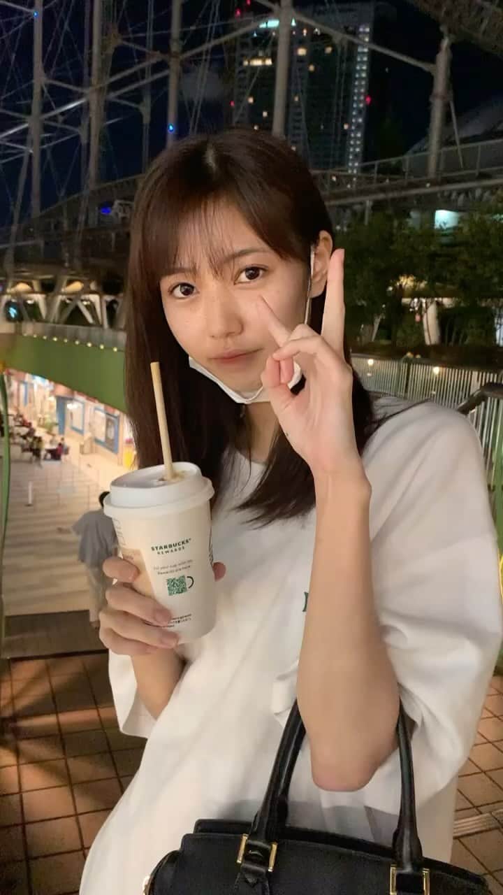 杉浦みずきのインスタグラム：「すっぴんでも盛れるフィルター2選 お風呂上がりにスタバ飲んで 気持ち〜〜〜ぃ☺️  どっちも　@re_mini_scene  さんのフィルターだよ」