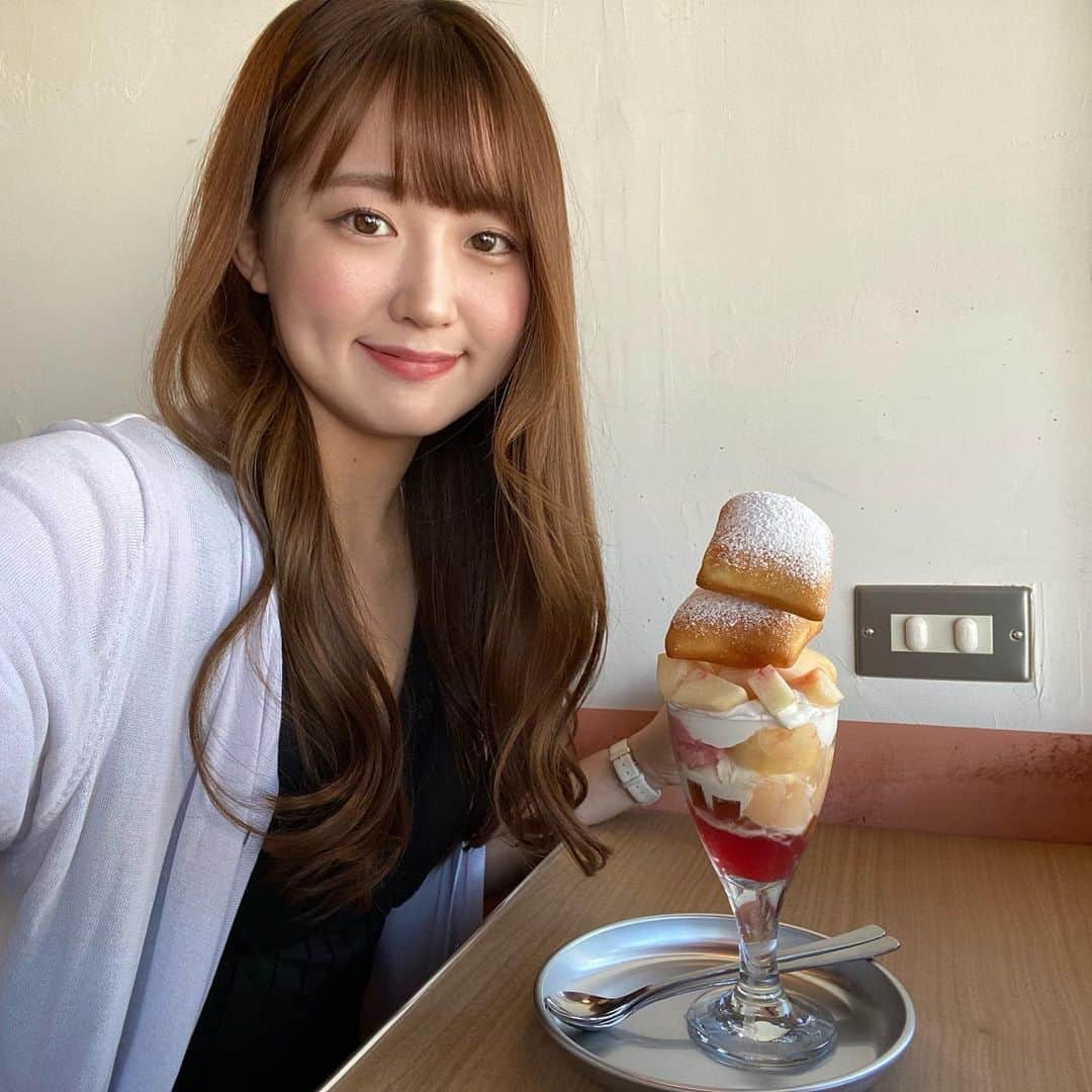 上野貴穂さんのインスタグラム写真 - (上野貴穂Instagram)「. ベニエです(定期)💁🏻‍♀️🥯 ⁡ 今日も2枚目ボイスダイアリーになってるので ぜひ聞いてみてね📻🎶 ⁡ #奈良 #ピークスベニエ」9月26日 21時25分 - kiho_ueno