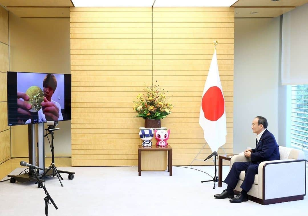 堀米雄斗さんのインスタグラム写真 - (堀米雄斗Instagram)「We just had a Zoom meeting with Mr. Suga, the Prime Minister of Japan🇯🇵 今菅総理大臣とオンライン対談さしていただきました。色々話せてよかったです！貴重な時間ありがとうございました！ @suga.yoshihide」9月27日 13時36分 - yutohorigome