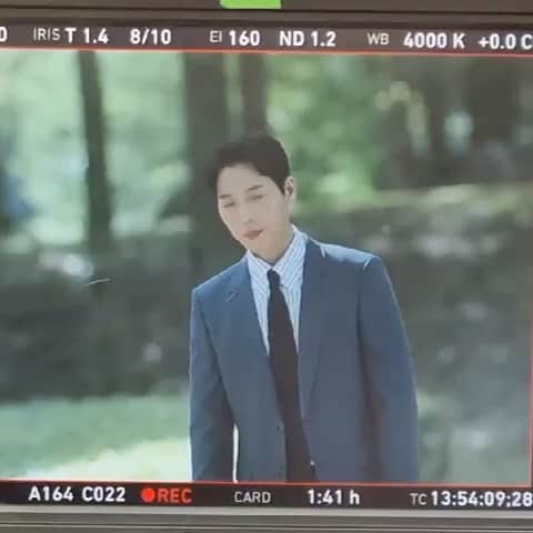 ハン・ギウンのインスタグラム：「항상옷을이쁘게 준비해주시는 우리실장님🏋🏻👍」
