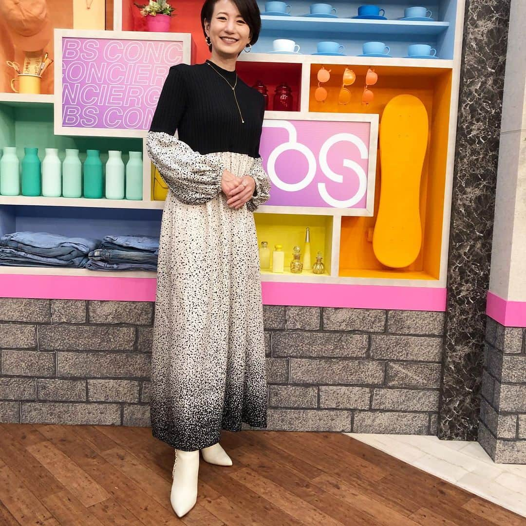 馬場典子さんのインスタグラム写真 - (馬場典子Instagram)「9/28(火)11:05〜NHK 　　　　14:00〜BS1 9/29(火)4:35〜（早朝）BSプレミアムで  放送される「BSコンシェルジュ」に出演させて頂きます。  10/2(土)14:30〜 BSプレミアムで生放送される 「家族になろうよ」の魅力を 橋本マナミさん 田村直之アナウンサーに 引き出して頂きながら お伝えしてきました！  ワンピース EPOCA @epoca_official  ネックレス、ピアス、リング Jouete @joueteofficial  ブーツ DIANA #ダイアナ  #BSコンシェルジュ #家族になろうよ #橋本マナミ さん綺麗でかわいらしい💕 #田村直之 さんやっぱり良いお声✨ #馬場典子 #ばばちゃんネル」9月27日 9時24分 - baba_channel