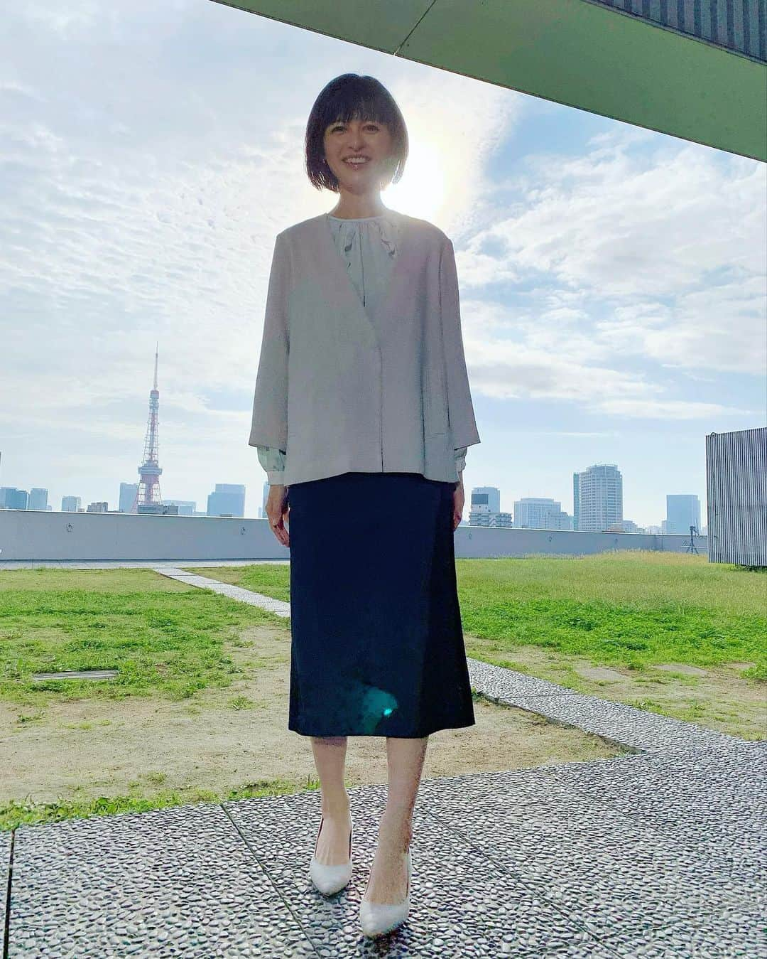 太田景子さんのインスタグラム写真 - (太田景子Instagram)「今週はグッド！モーニングのお天気を夏休みの依田さんに代わってお伝えしています😊  初日の本日は「ワイン県」山梨のバラエティー豊かなワインの数々をご紹介しました。 香りも甘く豊かで国産ワインのレベルの高さを感じます🍷  ワインがあれば、おウチ時間をオシャレに楽しめそうですね🧀✨  中継中の都心は雨が降って肌寒くなりましたが昼間は晴れて暑くなりそうです☀️ 素敵な１日をお過ごしください🍁」9月27日 11時08分 - keiko_ota1121