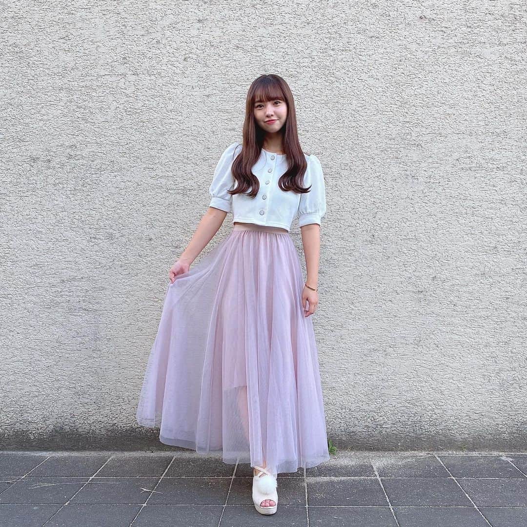 本郷柚巴のインスタグラム：「横向きがち🙊🙊🙊」