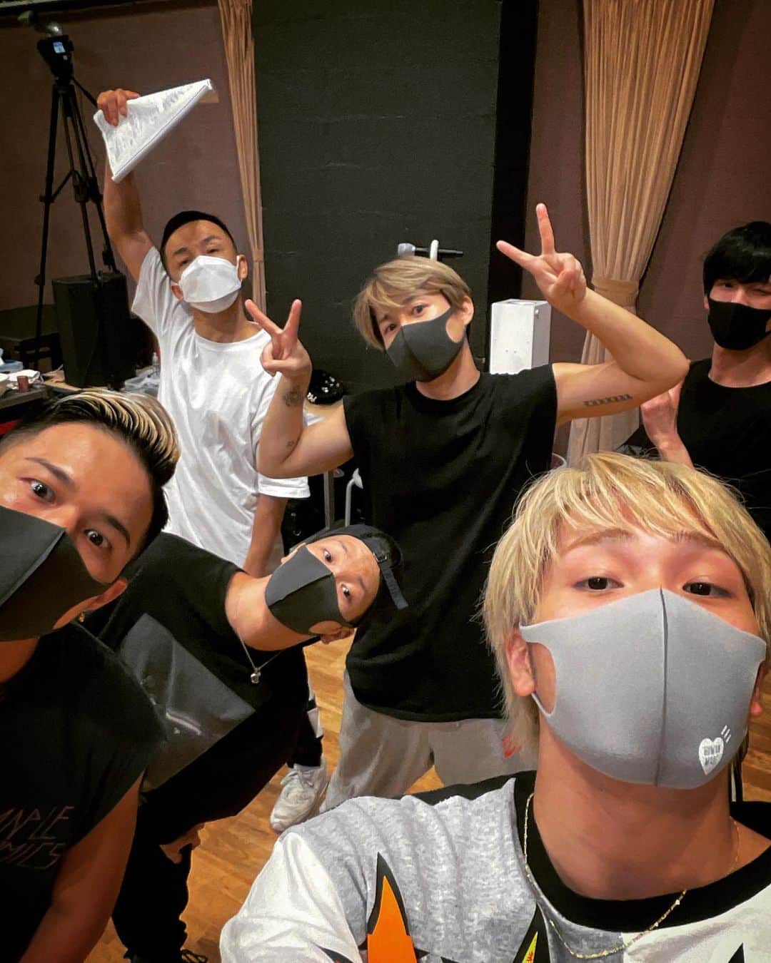荒木駿平のインスタグラム：「🕺  #ayumihamasaki  #ASIATOUR #rehearsal #23rdMonster #🌏」
