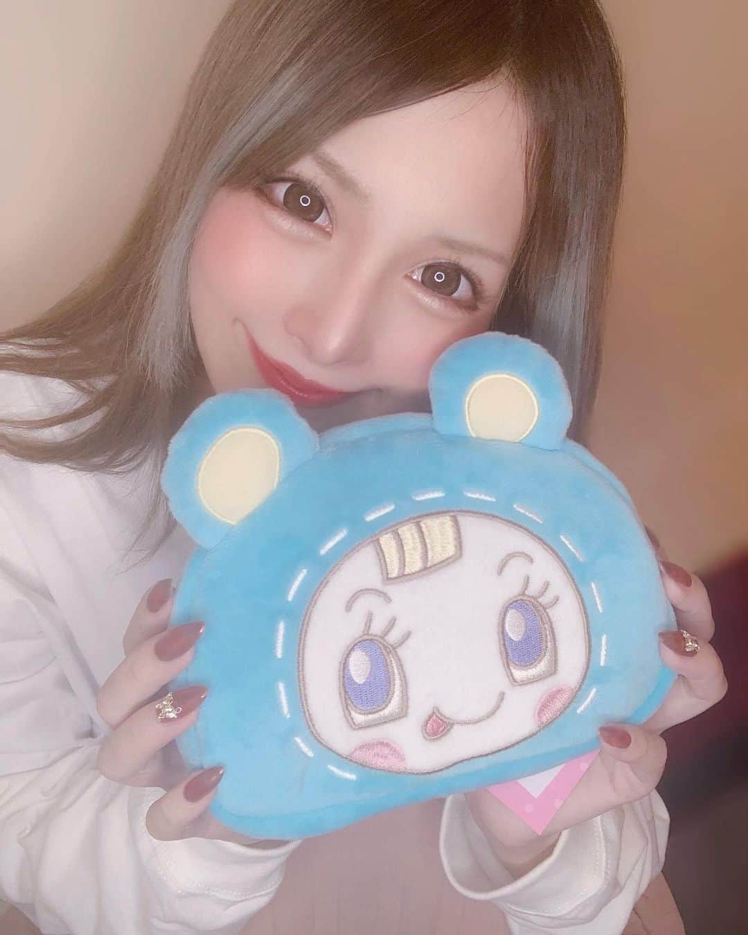 のインスタグラム：「🤴🏻にプレゼントしてもらった ブルーべリエちゃん💙幸せ アマギフくれたリスナーさんもありがとう🥳💕らぶ ⁡ ⁡ ⁡ #ブルーべリエ #mezzopiano」