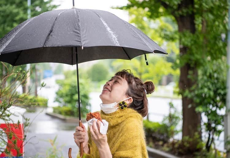 山野ゆりさんのインスタグラム写真 - (山野ゆりInstagram)「テネラのパンの美味しさに一瞬追いついてない🍞🍞🌈  #雨の日もパン」9月27日 20時15分 - yuri.yamano