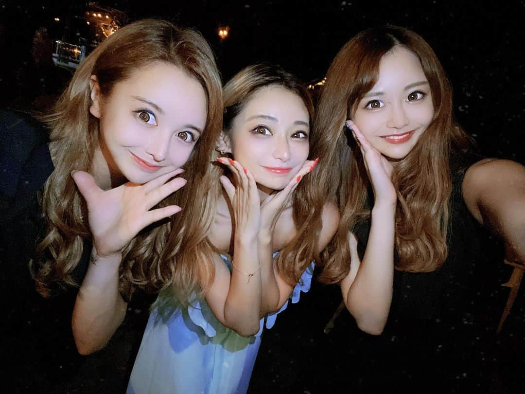 Miiさんのインスタグラム写真 - (MiiInstagram)「夜でも映えちゃう？💓 リゾ地はやっぱり良いねぇ。。  #バーレスク#バーレスク東京 #burlesque#burlesquetokyo #showgirl#showtime#宮古島 #レーベの村 #映えスポット#bbq🍖 #リゾート#japan#japanesegirl」9月27日 21時02分 - mii_burlesque