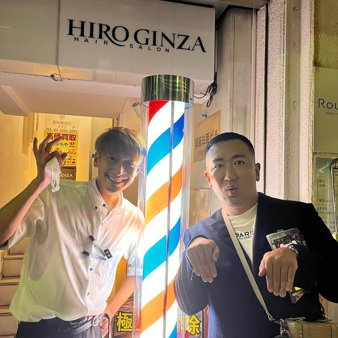 ゆっこママのインスタグラム：「@hiroginza.ceo  @hiroginza_taketoshi  @hiroginza_barbershop   チョキチョキ」
