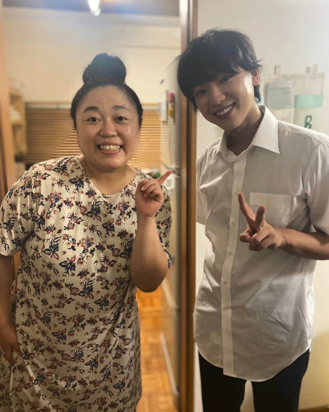 池田優斗のインスタグラム：「'  #ドラマイズム『#トーキョー製麺所』  とても優しいお母さん！ 共通の話題でずっとお話ししてました！😆 撮影楽しかったなぁぁぁ  今夜第4話放送！ #MBS 24時59分〜 #TBS 25時28分〜  観てね〜🍜  #江上敬子　さん #池田優斗」