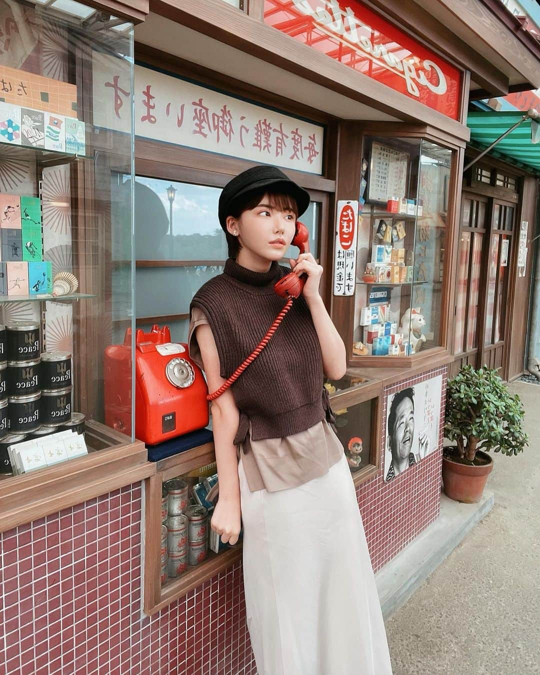 深田えいみさんのインスタグラム写真 - (深田えいみInstagram)「電話かける風 ☏�」9月28日 16時29分 - eimi0318