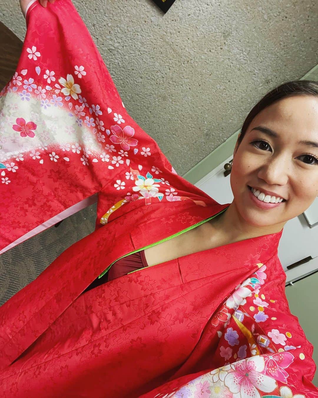 Lily Saito (齊藤莉理)さんのインスタグラム写真 - (Lily Saito (齊藤莉理)Instagram)「Such an honor to be able to connect back to my roots and have such a lovely Japanese community here in Nashville. Thank you @japaninnashville for hosting this beautiful ceremony for the Harvest Moon Viewing and having me share my story. ❤️👘🌕 |📸 @katokinderphotography |」9月28日 8時53分 - lilysaito_