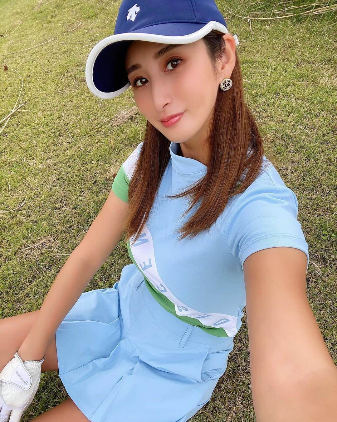 佐藤衣里子さんのインスタグラム写真 - (佐藤衣里子Instagram)「golf day💓💓 ルミちゃんと2サム🏌️‍♀️⛳️✨ たまには笑顔も載せとこう🤗  10月も楽しみー🥰  #golf#golfstagram#ゴルフ女子#descente#デサゴルゴルファー」9月28日 15時29分 - eriko0625