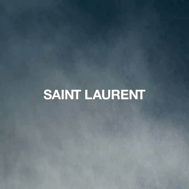 ハイレイ・ロード・ボールドウィンのインスタグラム：「wish I was there 🤍 @ysl @anthonyvaccarello」