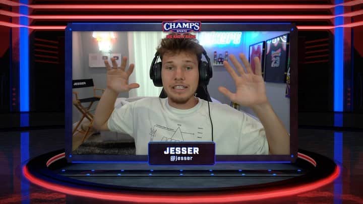 ブレイク・スネルのインスタグラム：「Check out episode 3 of #outtacontrol from @champssports featuring myself and @jesser playing COD Warzone #ZillaFam」