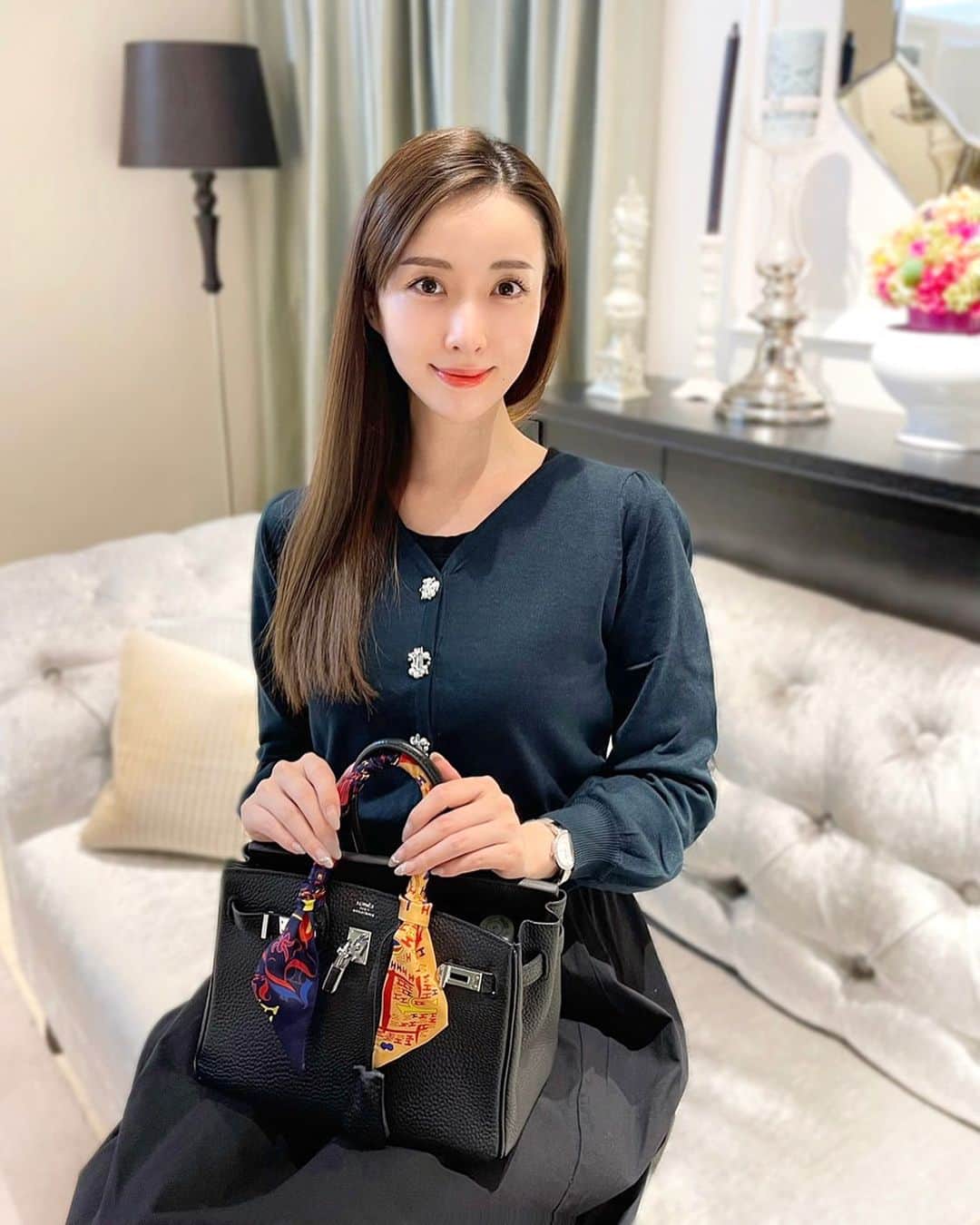 瀬戸早妃のインスタグラム：「以前の自分なら、 ノーファンデ肌すっぴんで お出かけすることなんて不可能でした…  今は日焼け止めや下地だけでも十分なくらいお肌が改善されてきましたよ💚  今日も大好きなM22でお世話になりました✨ @venus_beauty_clinic  毎月の楽しみです♡ いつも、ありがとうございます❣️  #venusbeautyclinic #ビーナスビューティークリニック #m22 #シミ治療 #シミ取り #美肌治療 #美肌ケア #透明感 #スキンケア #肝斑 #肝斑治療 #美容 #美容好きな人と繋がりたい #skincare #艶肌 #ツヤ肌作り」