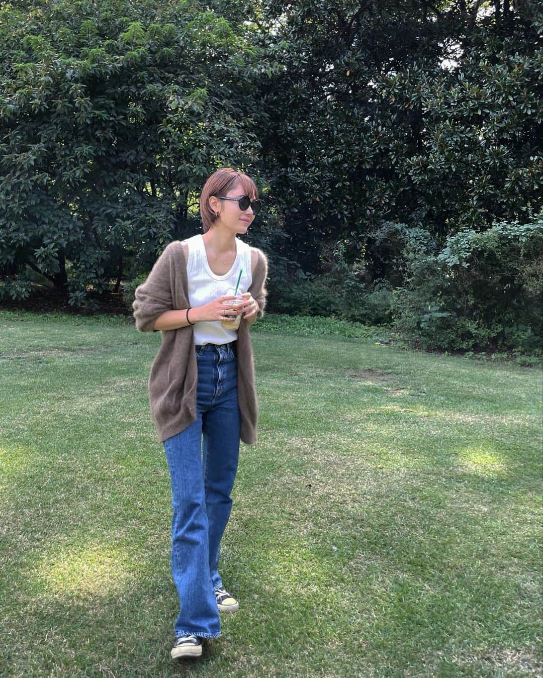 島居玲子のインスタグラム：「🤍 #ric👚👖」