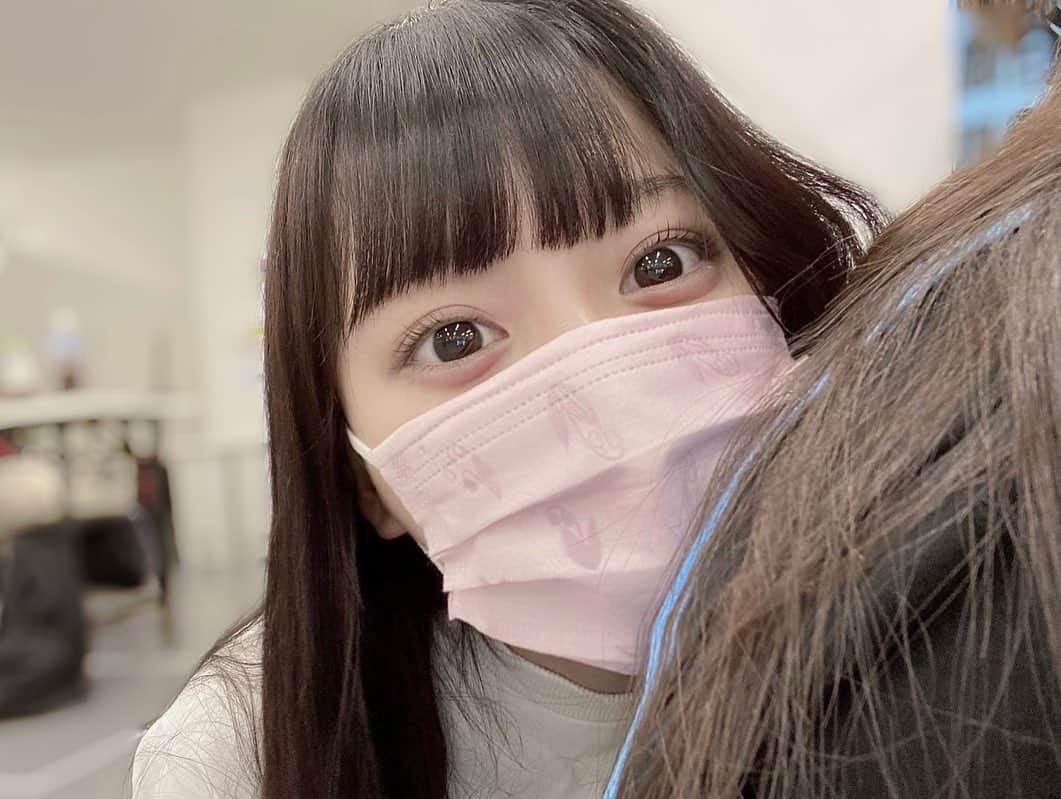 齊藤なぎささんのインスタグラム写真 - (齊藤なぎさInstagram)「😳♥️ ⁡ ⁡ 久しぶりのオフモードなぎさです！ ⁡ ⁡ ⁡ 人の背中にくっつくのが好きなので、 ⁡ ⁡ だれか背中、貸してください。笑😘 ⁡ ⁡ ⁡ #イコラブ #齊藤なぎさ #なーたん #届いてなーたん #idol」9月28日 21時25分 - saitou_nagisa