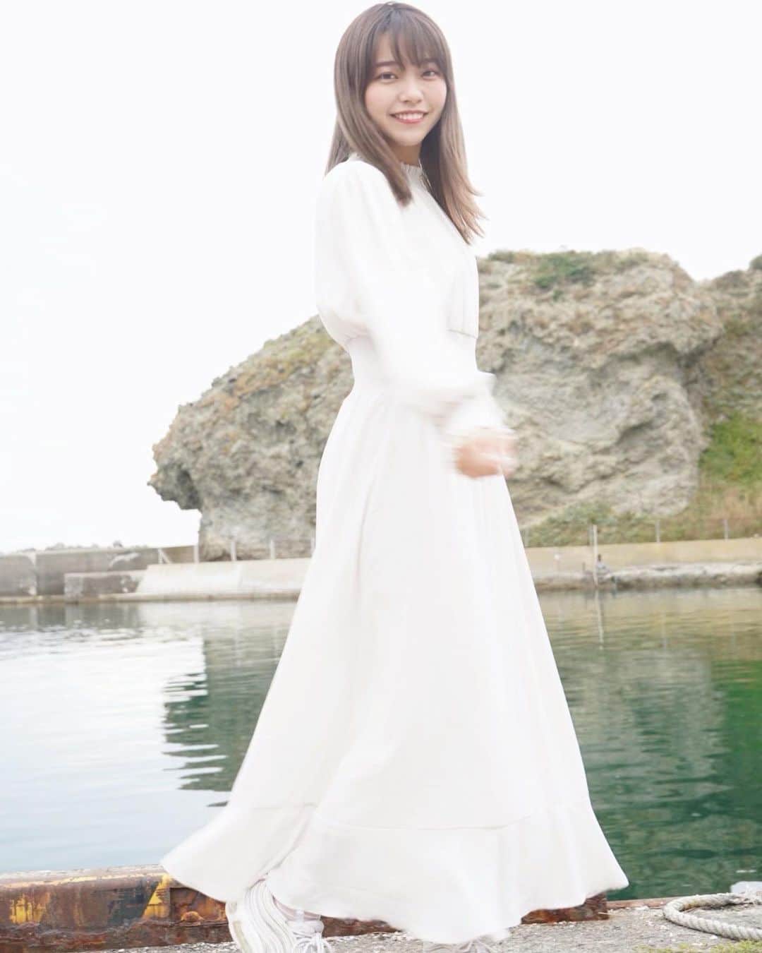 横山キラさんのインスタグラム写真 - (横山キラInstagram)「全身白コーデ🤍  #ファッション #白 #ワンピース #白ワンピ」9月28日 21時39分 - kira_yokoyama_