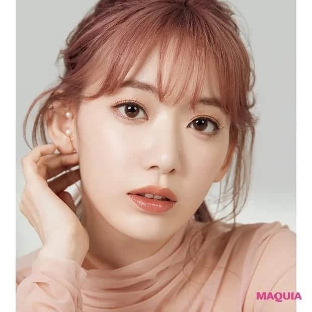のインスタグラム：「… #hkt48 #IZONE #아이즈원 #アイズワン #sakura #宮脇咲良 #미야와키사쿠라 #さくら #maquia」