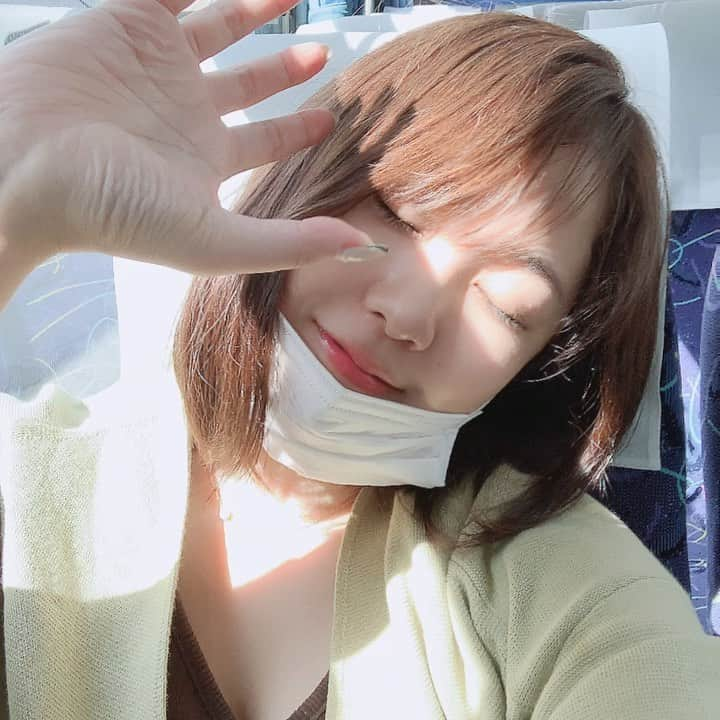 西田麻衣のインスタグラム：「この長さきにいりすぎてる😏 ロングが似合うと思っていたけど、 ばっさりカットして すごく好評で嬉 2億万点」