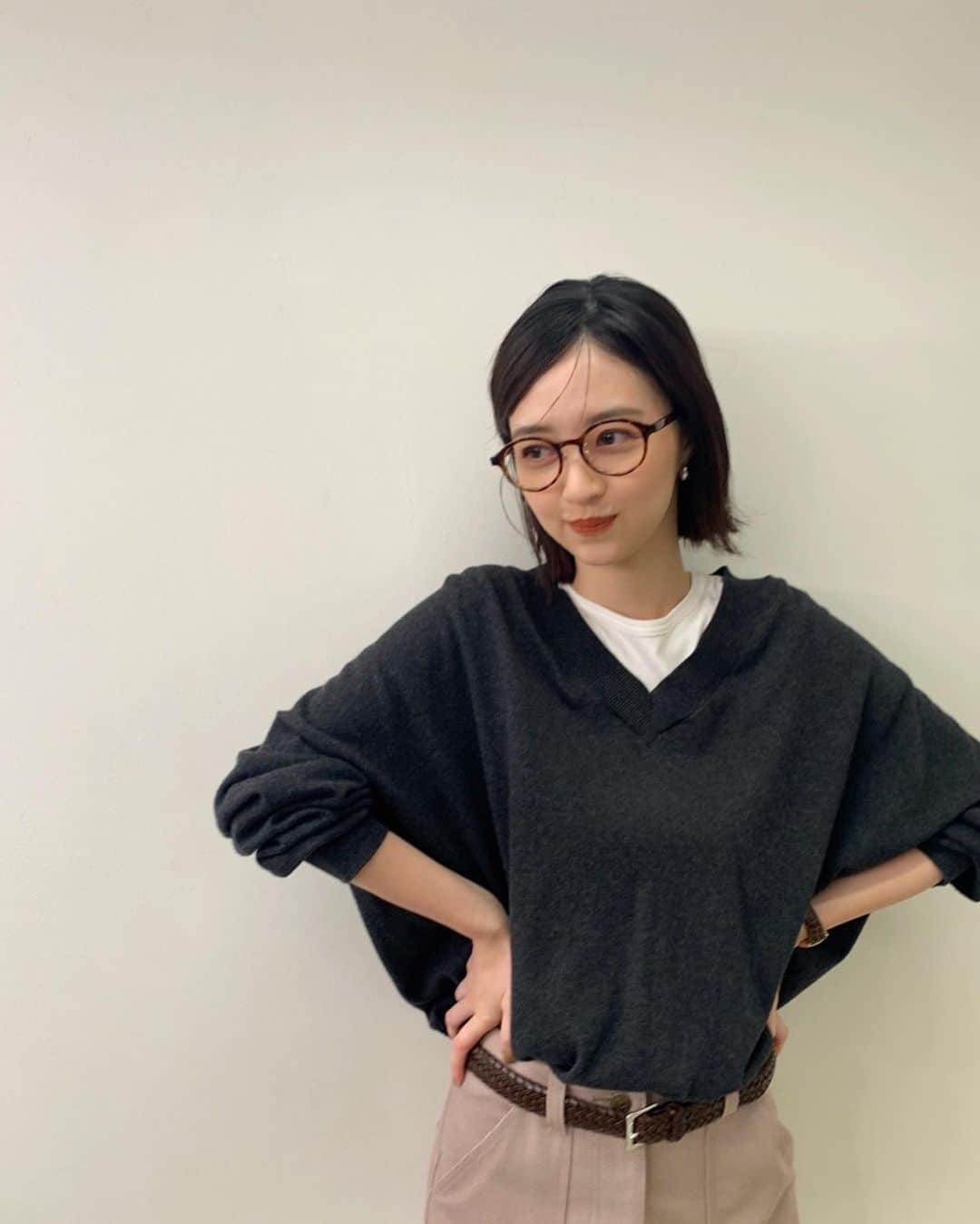 のインスタグラム：「MORE11月号発売中🐈🍂 @moremagjp」