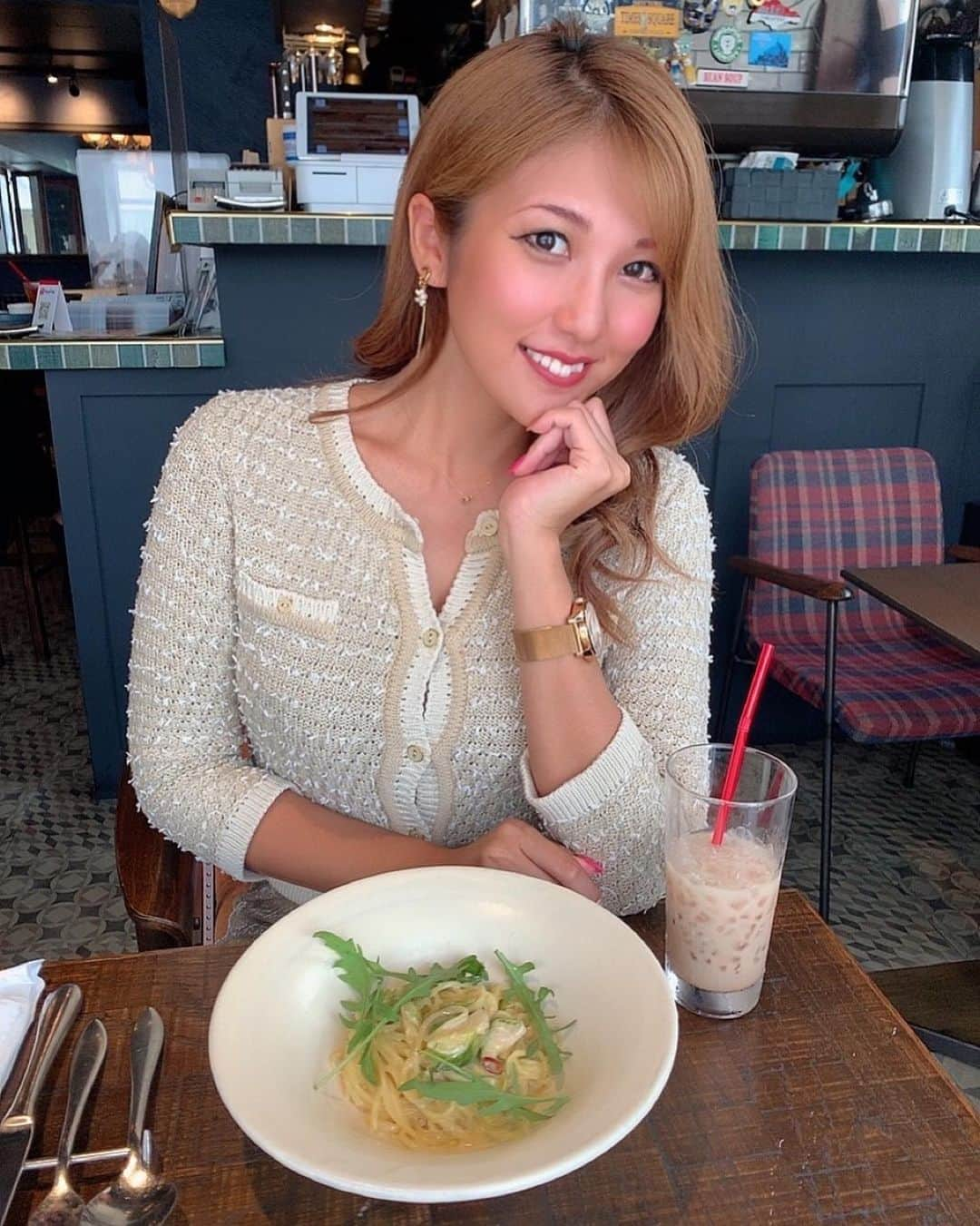 神谷麻美さんのインスタグラム写真 - (神谷麻美Instagram)「#美と健康 に向けた#ランチコース 食べたよ🍽😋💓💓✨ 全部美味しかったぁ🥰💖💖✨  #テラス席 気持ちいいよね🌱💕✨  #シャイニーアウル表参道 🌸  #表参道カフェ #表参道ランチ #表参道グルメ #表参道カフェ巡り」9月29日 21時21分 - asamice428