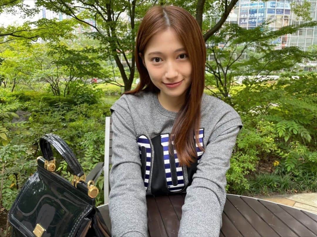 大野いとのインスタグラム：「徐々に肌寒い日も多くなってますね。♨︎ 体調に気をつけましょう😌　 私服#kenzo」