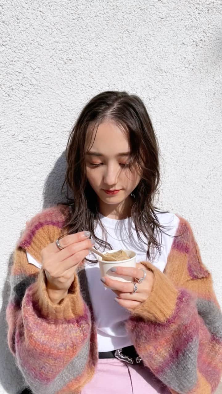 のインスタグラム：「撮影早く終わったから、気になっていた小川珈琲にアイス食べに行きました🍨🍨珍しくリール #散歩 #カフェ #perverze」