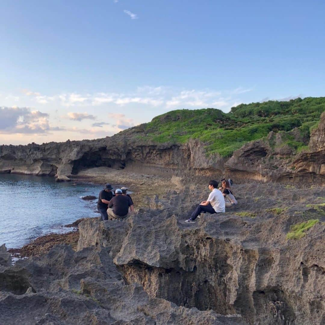 草野航大さんのインスタグラム写真 - (草野航大Instagram)「「ねお、町長になる」全話公開されました！ 人生で1番美しい景色は？と聞かれたら圧倒的1番に徳之島と答えられるくらい美しい島でした！大好き！ YouTubeみてね！！ #徳之島 #天城町 #ねお町長になる」10月14日 7時13分 - k0ttan