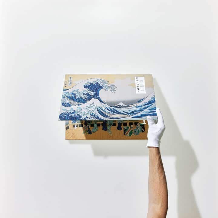 ジョン エリオットのインスタグラム：「“From the age of five, I have had a mania for sketching the form of things.” - Hokusai  Hokusai. Thirty-six Views of Mount Fuji. Available in our TASCHEN shop-in-shop at 270 Lafayette Street in NYC.」