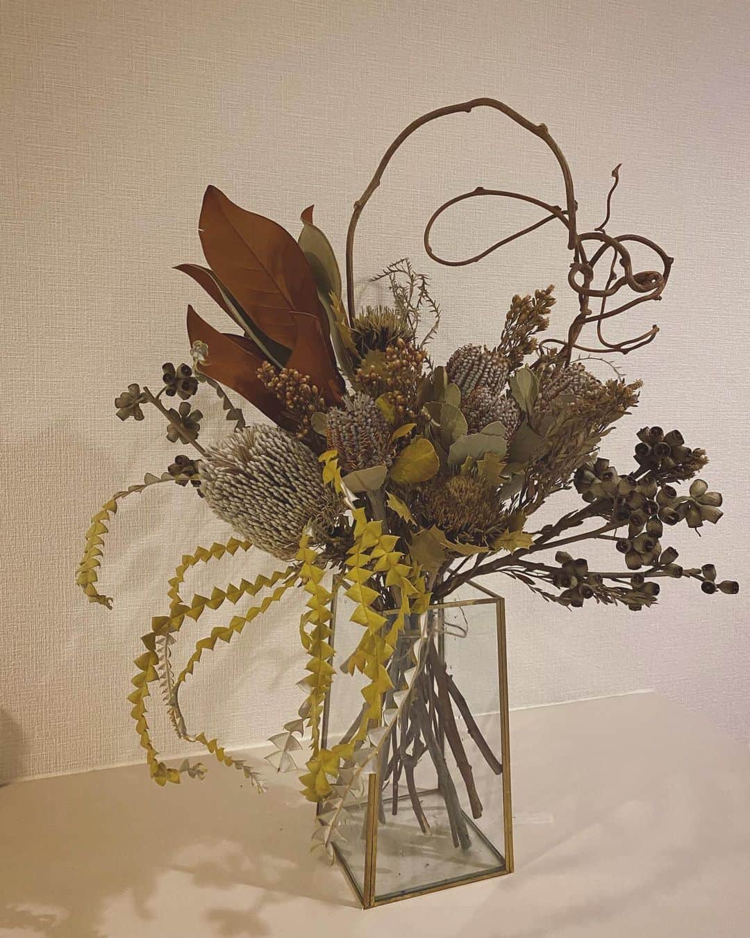 畑野ひろ子のインスタグラム：「@willgarden_official  ネイティブブーケ。  #flowers #life #lifestyle #bouquet #ネイティブフラワー #willgarden #gift #サスティナブル」