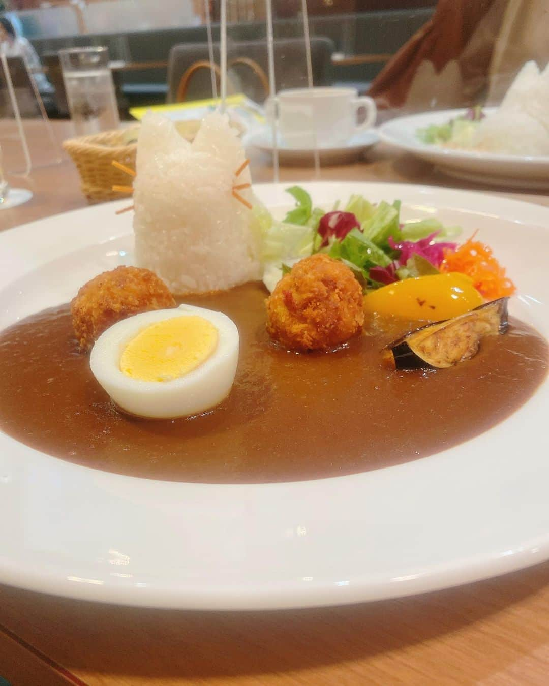 JULIAさんのインスタグラム写真 - (JULIAInstagram)「☆ Morning 😊cat curry 🍛🐈🍛」10月14日 10時27分 - julia_cmore_official