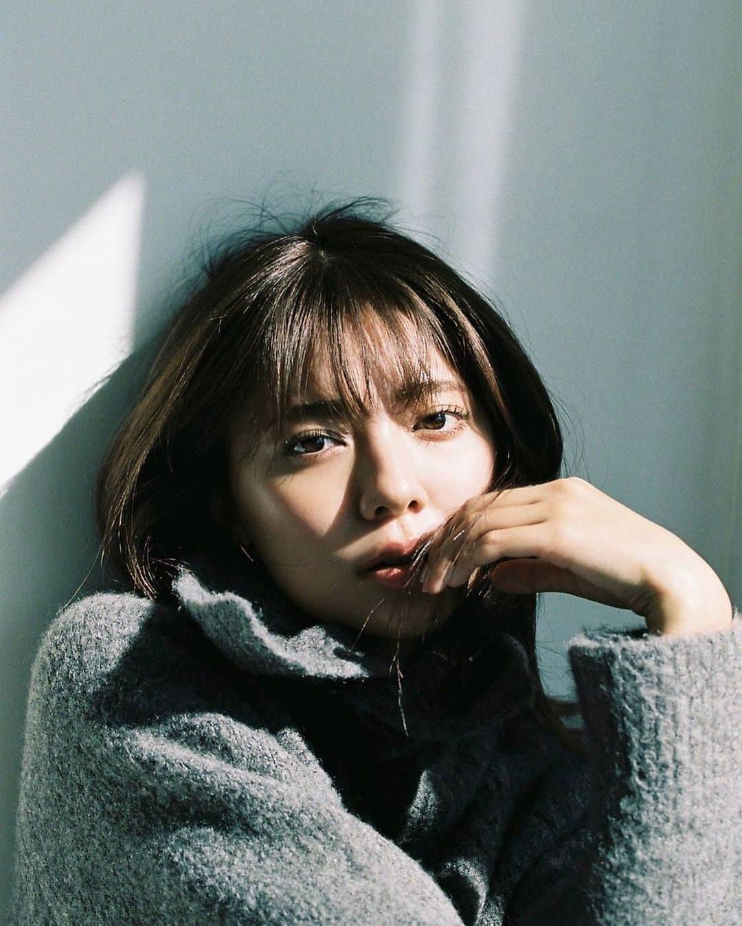 川津明日香さんのインスタグラム写真 - (川津明日香Instagram)「ニットの季節はやくきてほしい〜🧶！」10月14日 15時58分 - asuka_kawazu