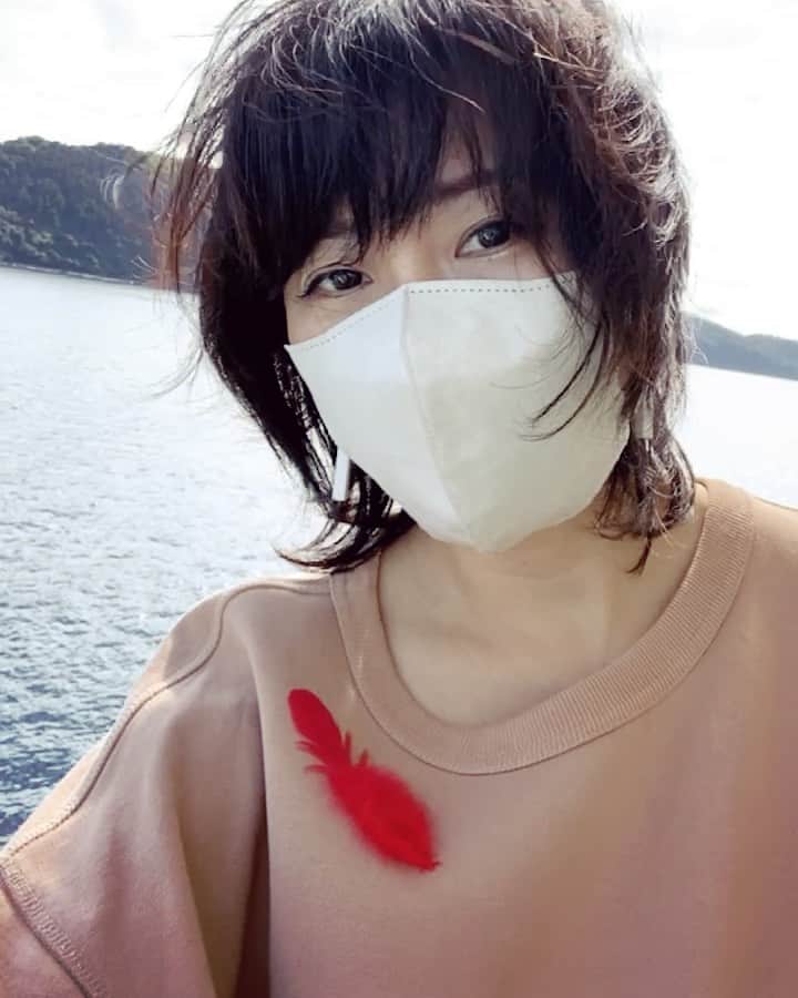 風間ゆみえのインスタグラム：「InstagramLive少しおしゃべりしたいなと思いましたが風の音で聞こえないですね。笑  イヤフォン使いこなせてない。」