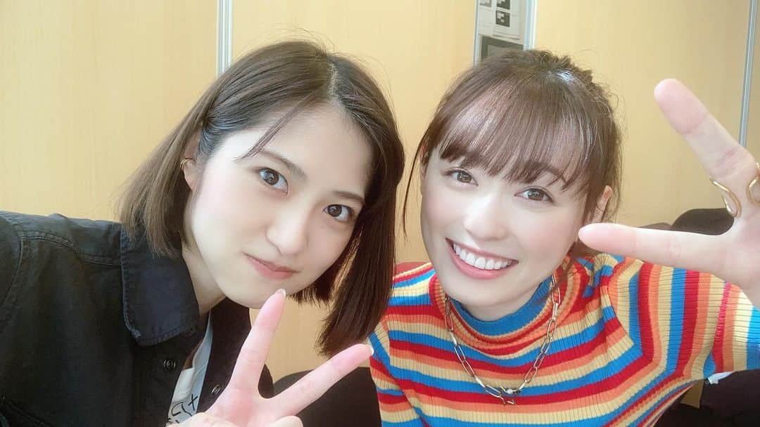 若月佑美さんのインスタグラム写真 - (若月佑美Instagram)「. 本日、23時59分〜第2話放送！！ #アンラッキーガール! はるちゃんとのツーショット☺︎ ２話のテーマは 朝倉香(私の役)めげません。 かな。笑 . #福原遥 ちゃん #若月佑美」10月14日 11時40分 - yumi_wakatsuki_official