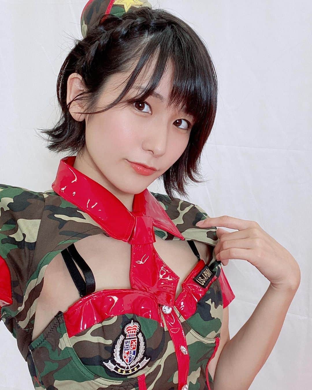 来栖うさこさんのインスタグラム写真 - (来栖うさこInstagram)「📸  ある、撮影の、自撮り！  外ハネのヘアメ可愛い☺️❤️  #来栖うさこ  #齧り付きたいお尻 #愛媛県産グラドル #グラドル #グラビア #ショートカット女子 #お尻 #model #cosplayer」9月29日 22時11分 - kurusu_usako