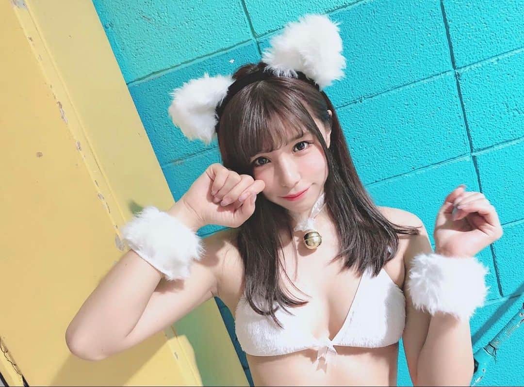 のインスタグラム：「今夜もきっと私のせいで眠れない？」