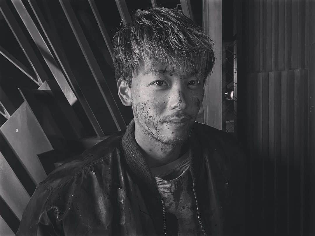 竹内涼真のインスタグラム：「#君と世界が終わる日に」