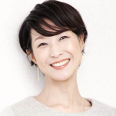 三枝亜紀のインスタグラム：「. . 【model】  HONDAのFREEDのCM 「FREED PEOPLE編」に、 娘と出演させて頂いています。  ～買い物やおでかけ、送迎にちょうど良い！～ 私たちの大好きな車です♥  ぜひご覧ください(^_^)/~~  ↓↓↓ https://youtu.be/XtsZerr2Uts  #HONDA #FREED #FREEDPEOPLE #ホンダフリード #CM #アースモデルス #三枝亜紀 #earthmodels」