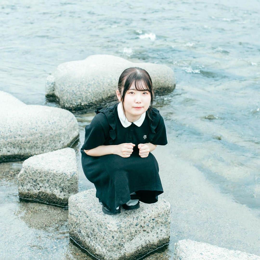 のえりんのインスタグラム：「衣替え、せねば。 ⁡ #鴨川デルタ #京都 #しれっとインナーカラー卒業しました」