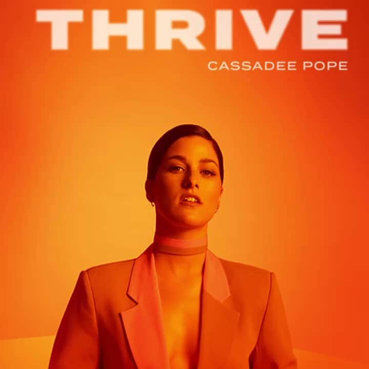 のインスタグラム：「I can’t believe I get to share these songs with you guys so soon! Due to some last minute tweaks that had to be made in the track sequencing, I redelivered my album “Thrive.” If you pre-ordered/pre-saved it before, make sure to do it again now that it’s been redelivered to make sure it’s available wherever you listen to music once it’s out! This album means the world to me and I want to be 100% confident in what I share with you guys. Sorry for any inconvenience! Can’t wait to share this with you on Oct. 15! Comment below once you’ve pre-ordered or pre-saved it!」
