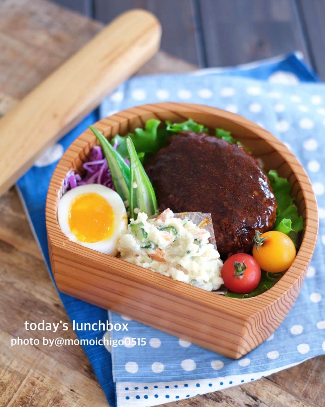 YASUKO TAKESUEのインスタグラム：「. 今日のお弁当🥰💕💕 . . 🌟ハンバーグ 🌟半熟ゆで卵 🌟ポテサラ . . #お弁当 #おべんとう #わっぱ弁当 #わっぱ弁当箱 #お昼ごはん #お昼ご飯 #ランチ #ランチボックス #lunch #lunchbox」