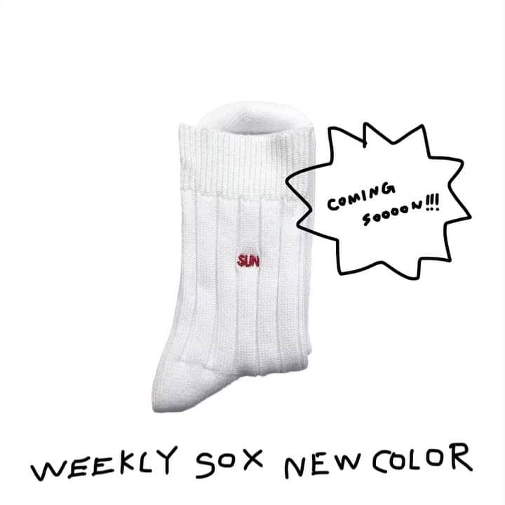 iami_official_instagramのインスタグラム：「. WEELLY SOX NEW COLOR ¥1,800+tax ⁡ COMING SOON🧦 ⁡ 来週あたりに登場予定です 今回はじめて刺繍の色を 土曜日と日曜日だけ変えて みたのですがいかがでしょう？ ⁡ (こちら抗菌防臭の糸なんですよ〜大事)  #iamiinfact #ambidex」