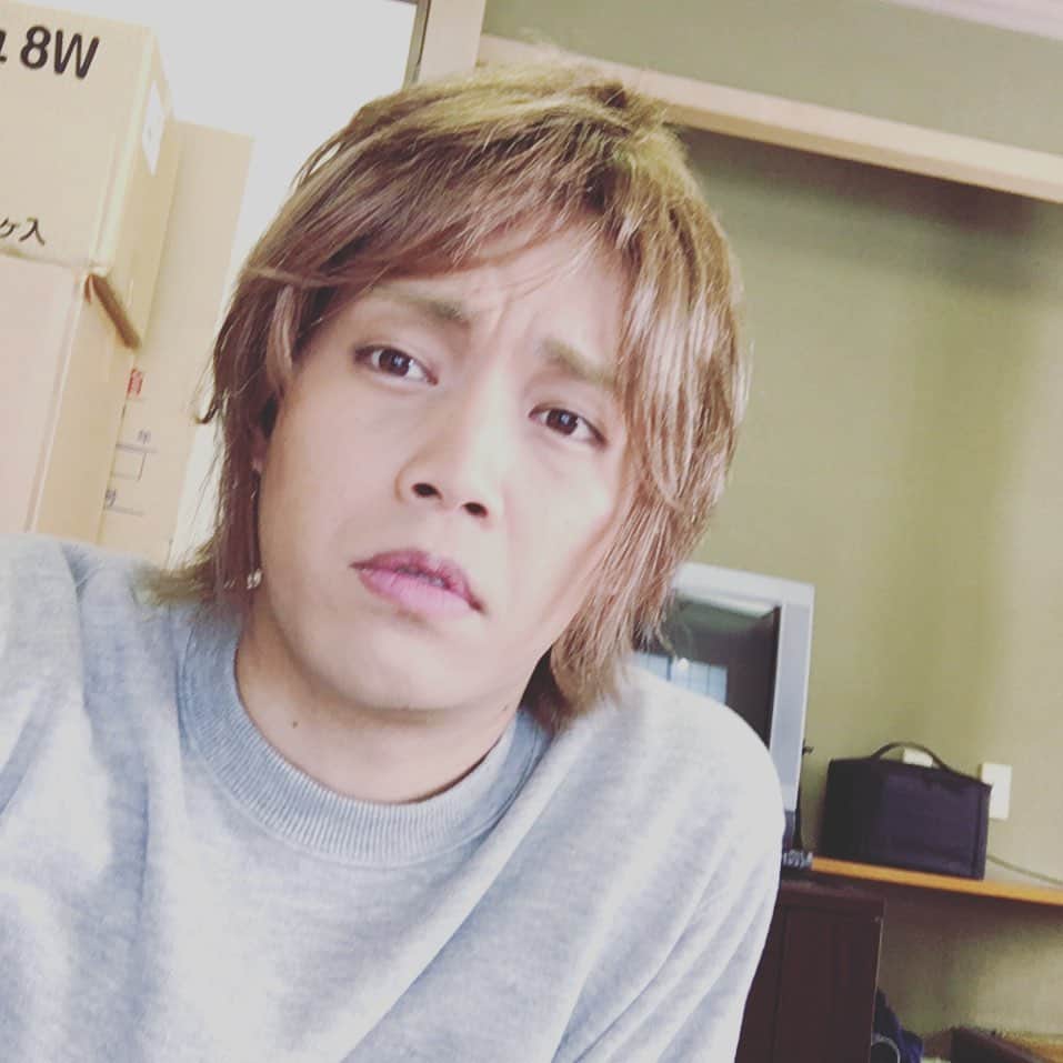 三浦貴大のインスタグラム：「_ なんだかげっそりしている頃 #視覚探偵日暮旅人」