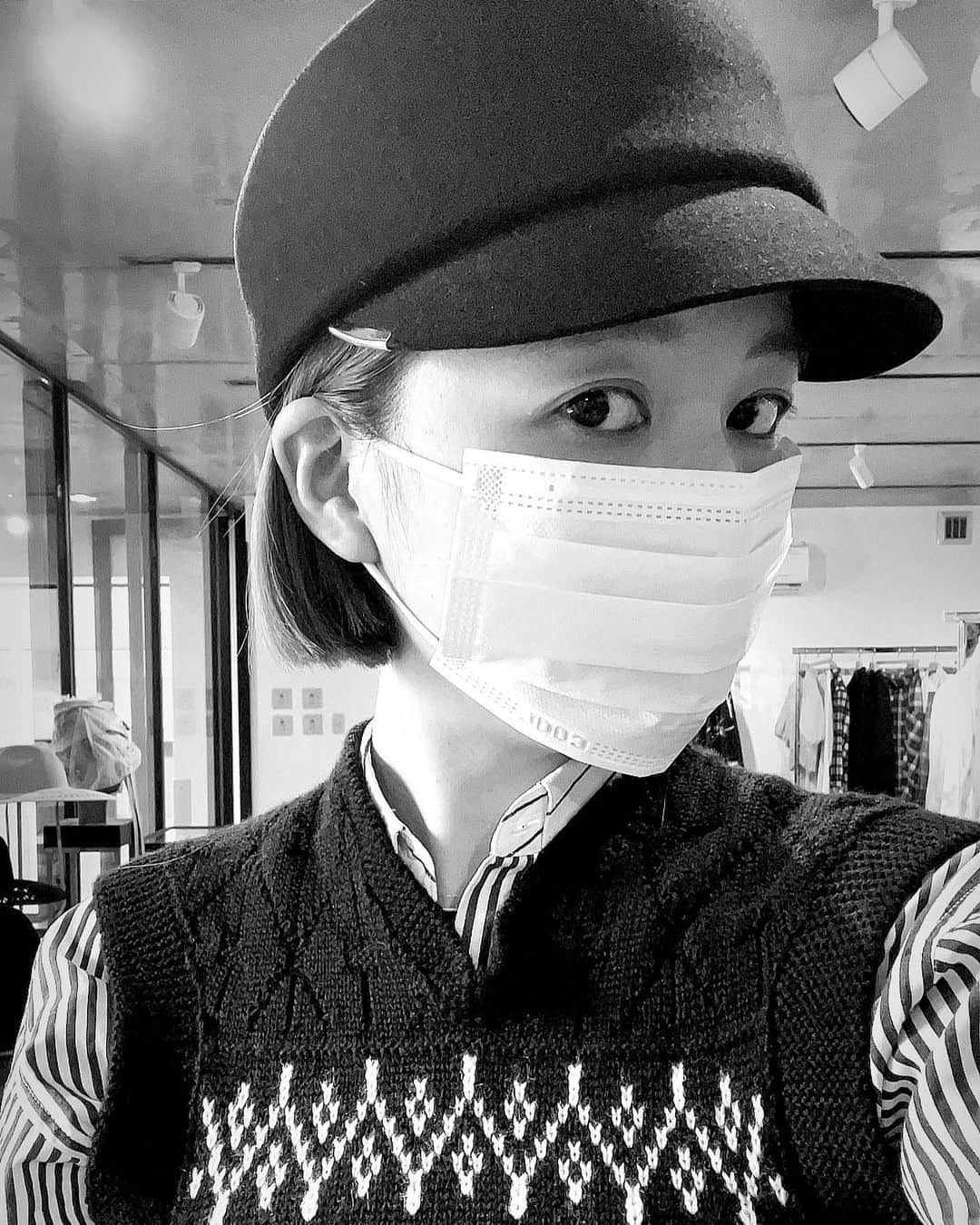 のインスタグラム：「. お馬さん乗れそうな感じになってしまった日🏇 こんなのも嫌いじゃないけど🏇」