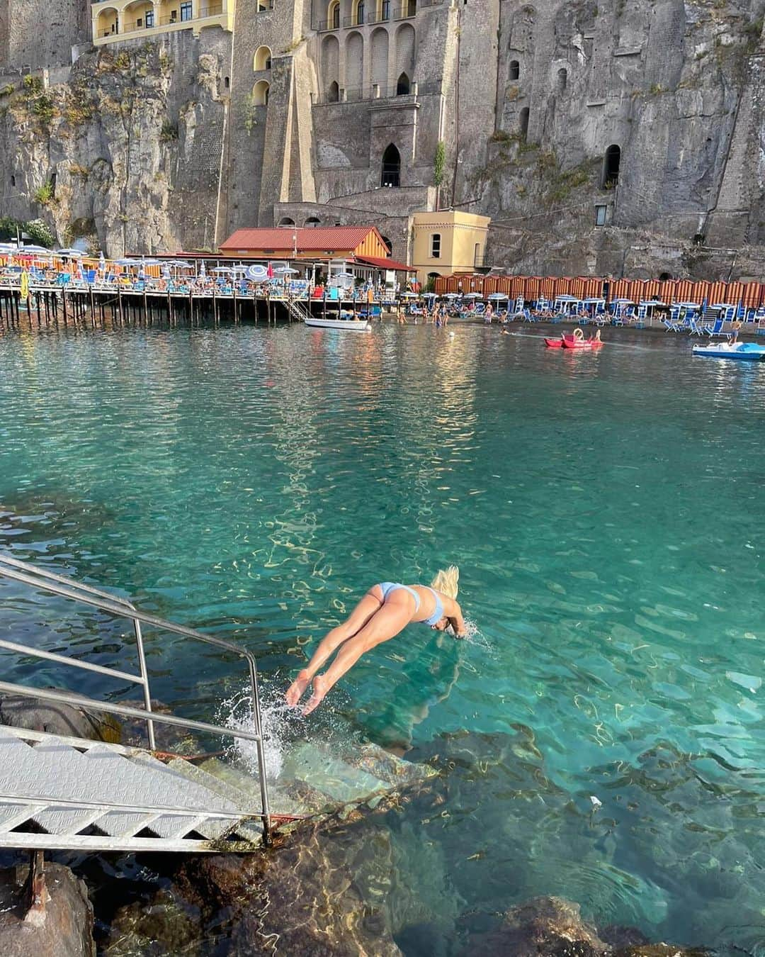 マデリン・グローヴスさんのインスタグラム写真 - (マデリン・グローヴスInstagram)「Ciao Italy ❤️❤️」10月2日 4時40分 - mad_groves